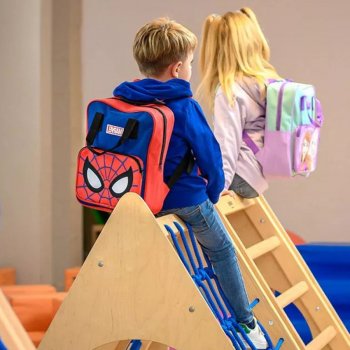 Batoh s přední kapsou Spiderman