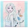 Dětská textilní peněženka Ledové království Frozen - motiv Elsa a Olaf, vyrobená z odolného polyesteru. Uzavírání na suchý zip, kapsa na mince na zip, rozměry zavřené peněženky 10 x 10 cm. Ideální pro uložení bankovek, mincí a karet, perfektní do školy nebo na výlety.