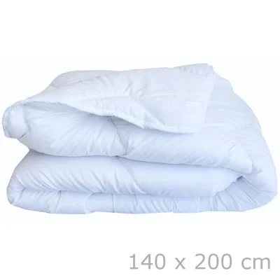 Prošívaná přikrývka 140x200 cm s výplní z dutého vlákna