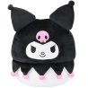 Tvarovaný 3D squish polštář Kuromi. Super měkký, elastický a mačkací plyšový polštářek na mazlení, hraní nebo jako roztomilá dekorace do dětského pokojíčku. Rozměry jsou cca 42×32×17 cm.