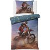 Souprava bavlněného ložního povlečení Motocross z kolekce BedTex Home Line, která potěší každého milovníka motorek, zejména těch terénních. Je vyrobena ze 100% bavlny Renforcé. Rozměry 140 × 200 cm a 70 × 90 cm, zapínání na zip.