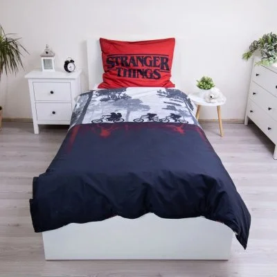 Oboustranné bavlněné ložní povlečení Stranger Things - Upside Down
