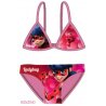 Holčičí dvojdílné plavky Kouzelná beruška - Miraculous Ladybug. Růžové dívčí bikiny s motivem z animovaného seriálu Kouzelná beruška a Černý kocour. Spodní díl těchto plavek má v pase gumu a na spodní části z vnitřní strany podšívku z bílého úpletu. Horní díl má zezadu rozepínací sponu. Materiál plavek je poměrně elastický, takže se dobře přizpůsobí velikosti a pohodlně se nosí.
Pokud nemáme skladem Vámi požadovanou velikost zvažte koupi stejných plavek v červeném provedení, které také najdete v naší nabídce.  Ceny jednotlivých velikostí se mohou lišit. Pro zobrazení ceny vyberte velikost.